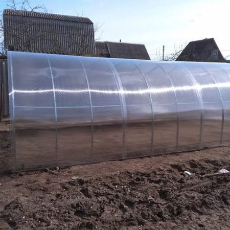 Теплица Сибирская Плюс с шагом между дугами 67 см